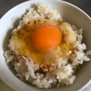 ごま油が香る 簡単 アレンジ たまごかけご飯 レシピ 作り方 By みずたまsweet 楽天レシピ ごま油が香る 簡単 アレンジ たまごかけご飯 レシピ 作り方 By みずたまsweet 楽天レシピ